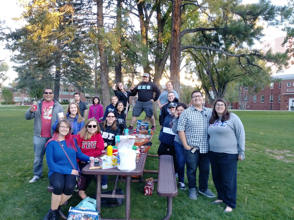 AX and our GK brothers had a great (and chilly!) autumn pizza picnic this afternoon! Thanks to our MOTS and GOB for arranging it!