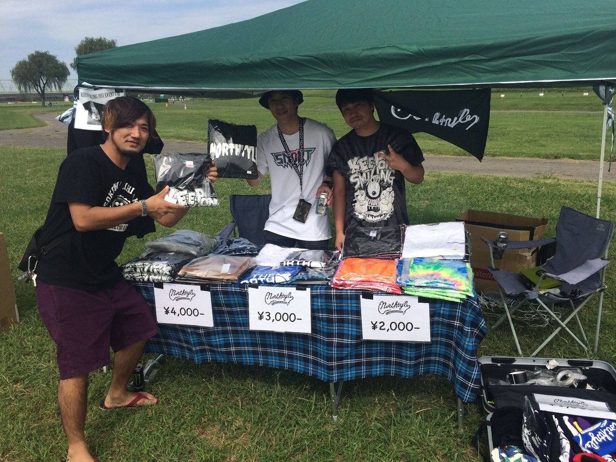 NORTHTYLE's tweet photo. 取手にて！NORTHTYLE物販ブース展開してます！ONE'S TRUTH海太さんありがとうございます！まだまだみなさんお待ちしてます！ #keepon2017 #onestrut #northtyle https://t.co/di5z3vn6y2