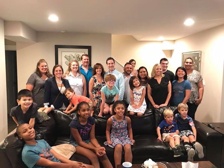 Drury4IL's tweet photo. Great night in Elmhurst. Lots of new supporters and vols.Let's #CleanUpIL! https://t.co/ij6Xe71v0Z