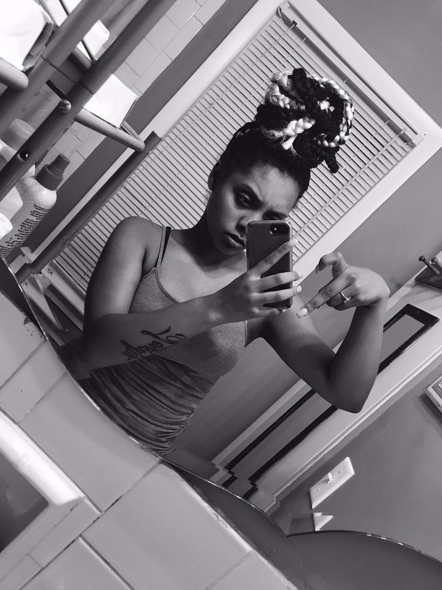 BandUpBangel's tweet photo. #ForeverRicky 💙🔐 I promise I got you 🤞🏽😔 https://t.co/HqbCcBntlT