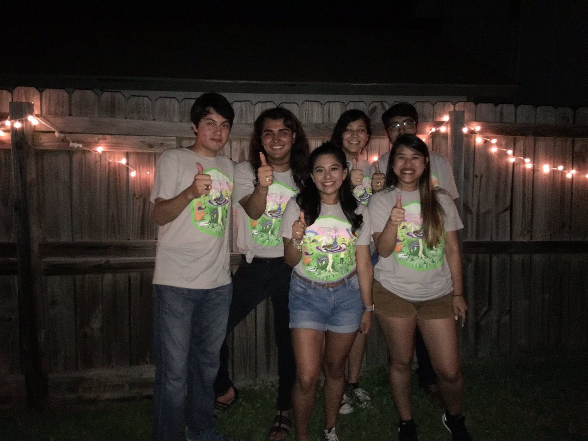 ashley_695's tweet photo. WE'RE READY TO GET SCHWIFTY ๐#RickyAndMorty #RingDunk2017 https://t.co/ecDkZKeV8m