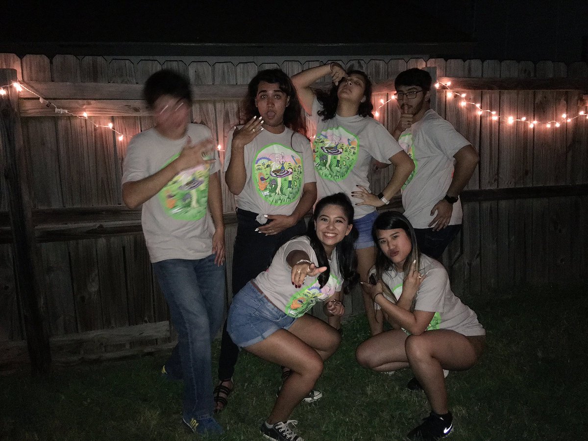 ashley_695's tweet photo. WE'RE READY TO GET SCHWIFTY ๐#RickyAndMorty #RingDunk2017 https://t.co/ecDkZKeV8m