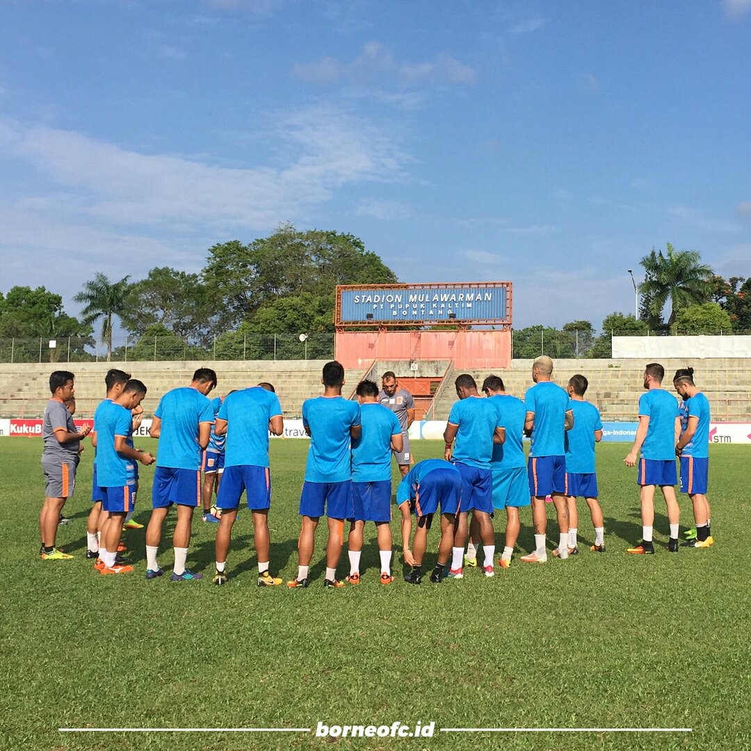 Disambut Hangat Publik Bontang, Borneo FC Berharap Tuah Stadion Mulawarman - borneofc.id/news.php?id=21… #GoJekTravelokaLiga1 #JayalahPesutEtam