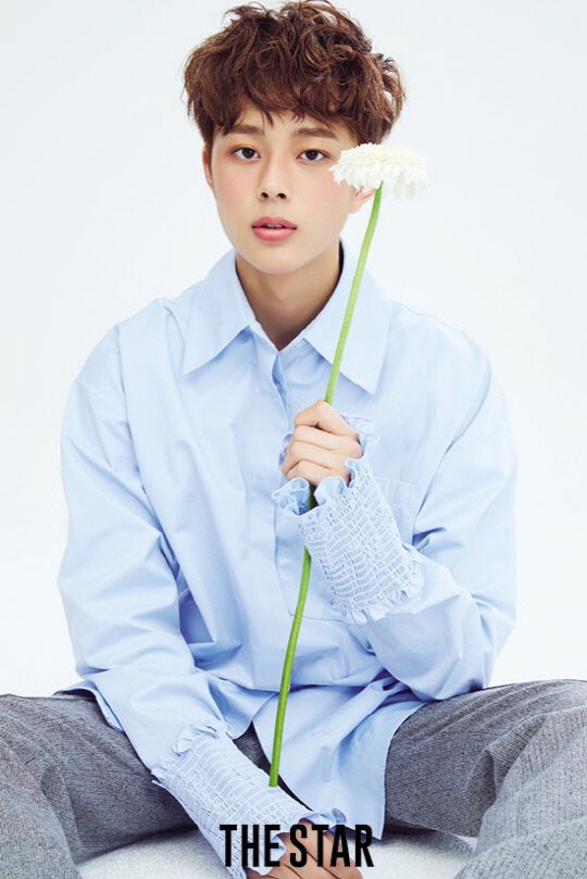 Korseries's tweet photo. ยูซอนโฮ #PRODUCE101 ถ่ายแบบให้กับนิตยสาร THE STAR ฉบับเดือนตุลาคม✨ https://t.co/Ksf2GnKiuS