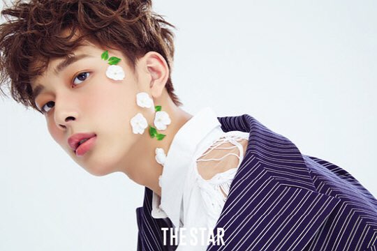 Korseries's tweet photo. ยูซอนโฮ #PRODUCE101 ถ่ายแบบให้กับนิตยสาร THE STAR ฉบับเดือนตุลาคม✨ https://t.co/Ksf2GnKiuS