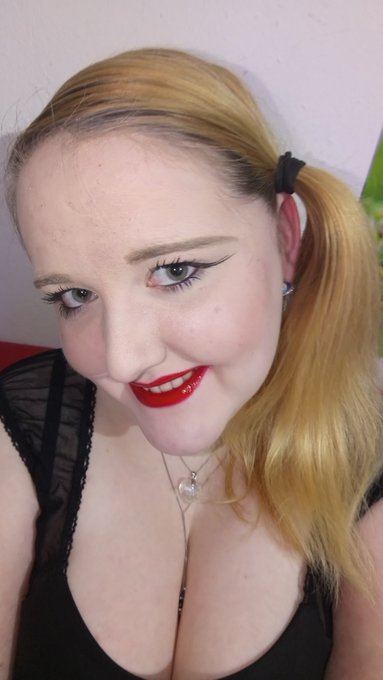 Come and visit me in my live cam https://t.co/mWXUofelQK https://t.co/prhn74VDcP<a href="/tag/tgif"class="tags"><span>#tgif</span></a>