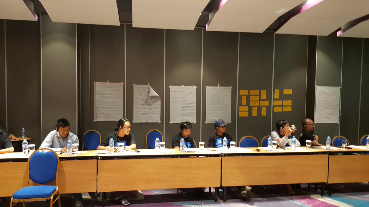 Pengurus AJI bid. advokasi dari 17 kota msh mengikuti workshop mengenai keamanan jurnalis di Jakarta. Sesi pagi ini bersama @sydneymissjane.