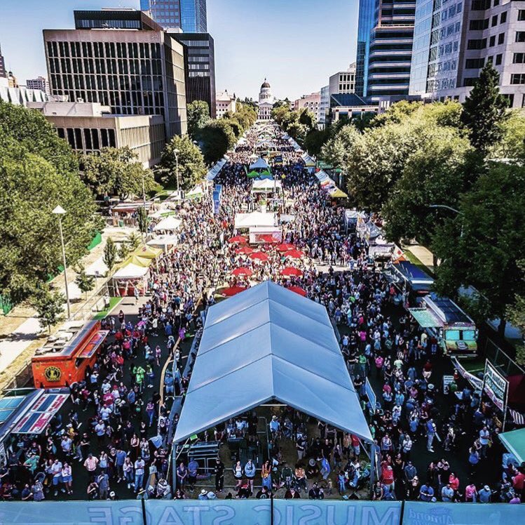 karleecemo's tweet photo. So yeah, Sacramento is the Farm to Fork Capital of America.
Photos by Tour de Drone
#SacIsMe #sacfarm2fork #sacramento365 #visitsacramento https://t.co/PKlPxasM4D