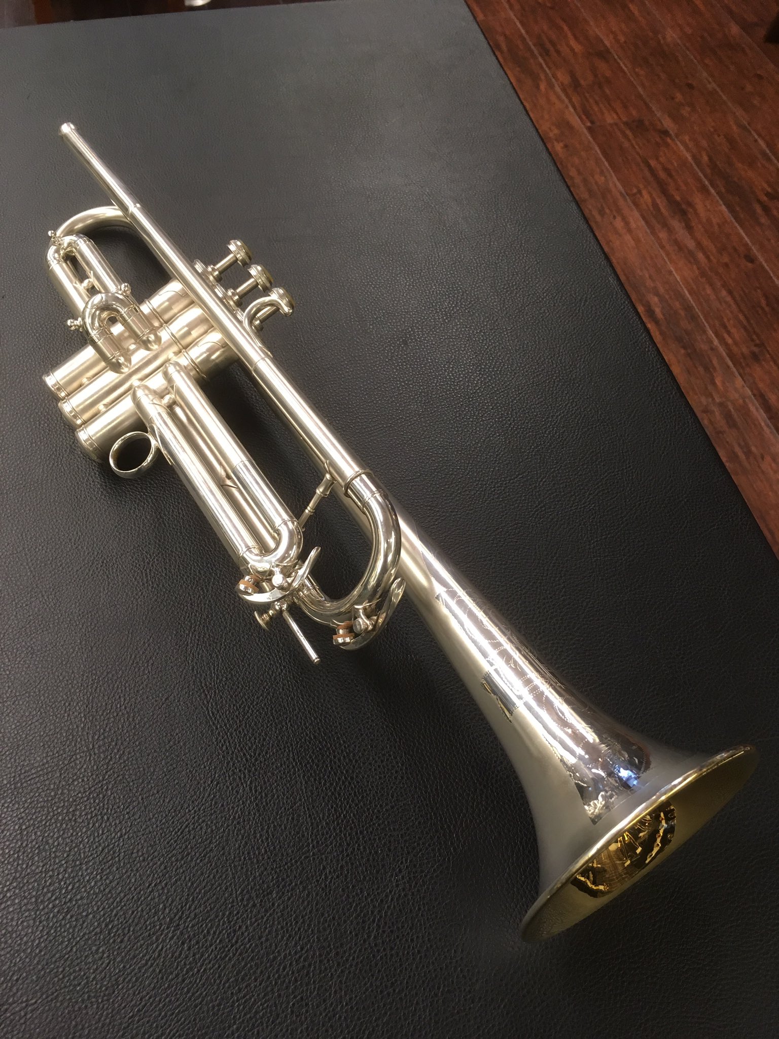 トランペット JYTR-E100N 金音楽器 未使用品 （2025年最新