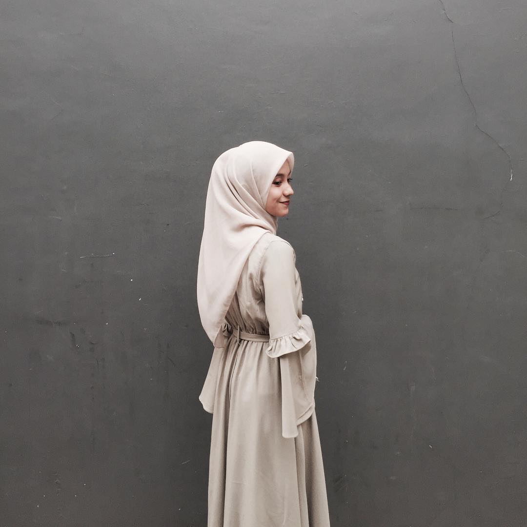 Yolla Zalisna. FISIP'14 #UICantik