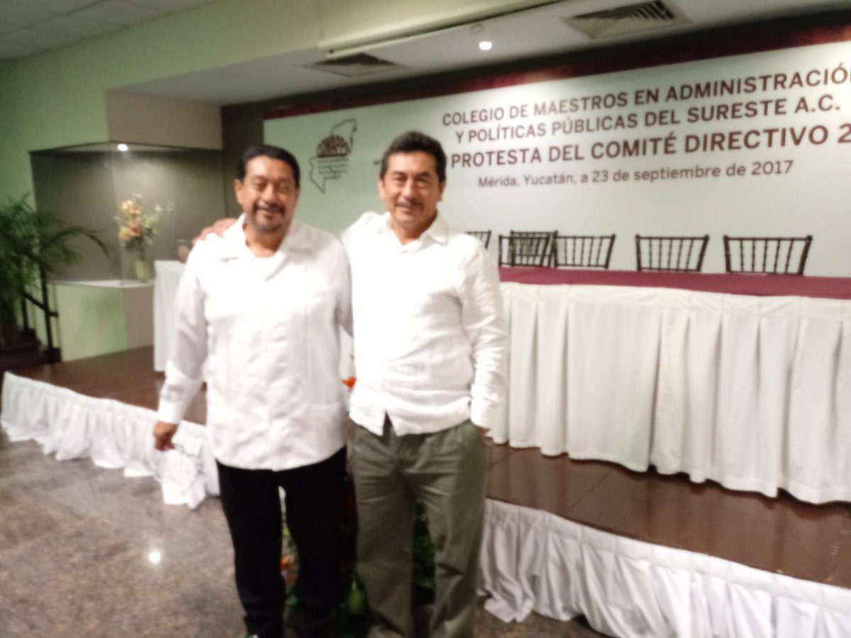 omaralpuche's tweet photo. #ColegioDeMaestrosEnAdministraciónDePolíticasPúblicasDelSureste #QuintanaRoo integrante del #ComiteDirectivo del #COMAPP @CarlosJoaquin https://t.co/yfXrHKjN2k