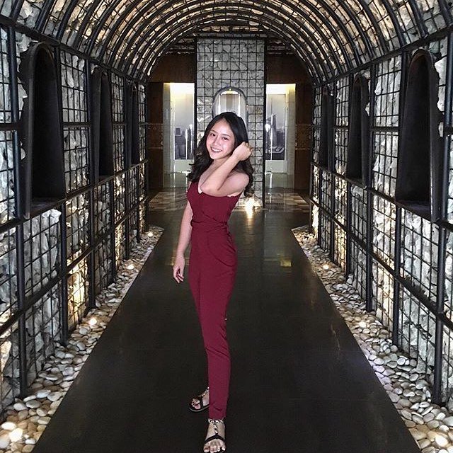 Riana Rusdianto. FEB'17 #UICantik