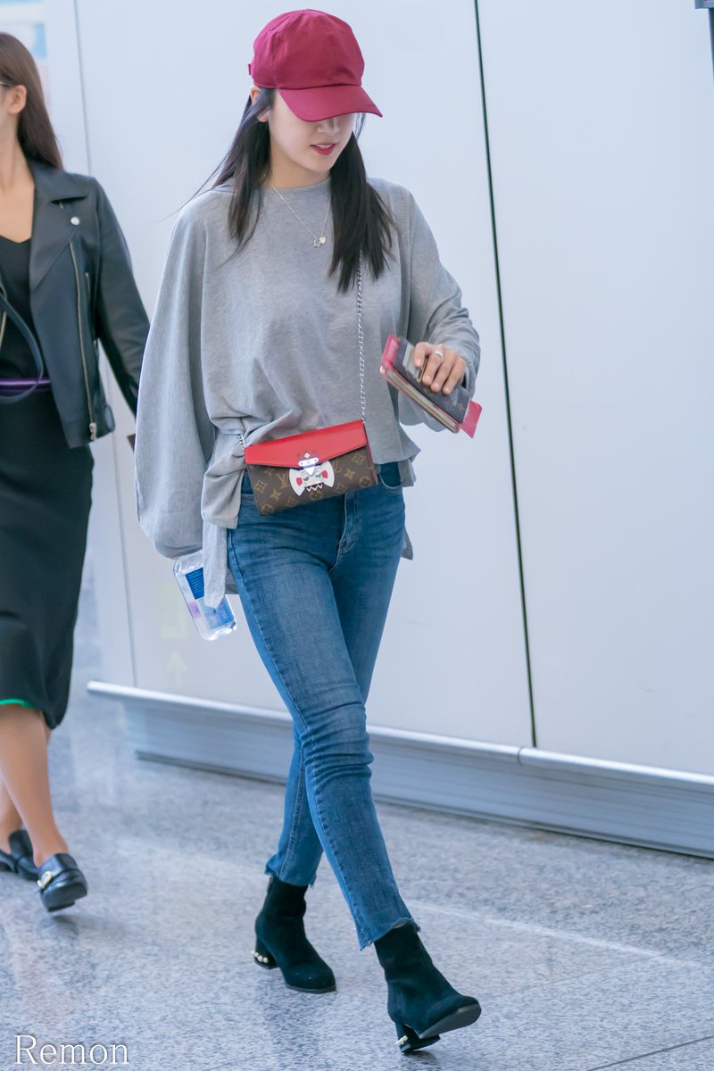 170924 #Apink #Chorong (<a href="/Apinkpcr/">박초롱</a> )  go back to Korea