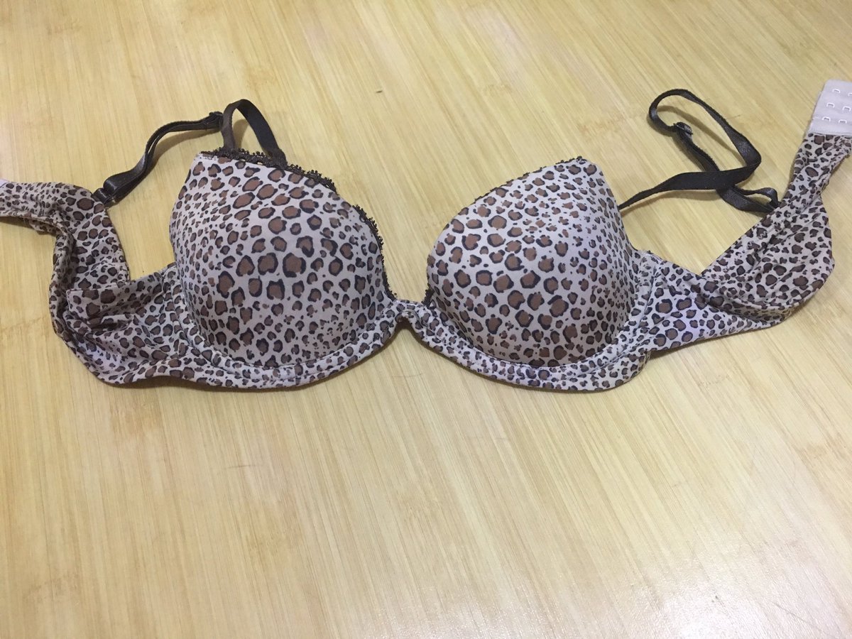 mami_69__'s tweet photo. 급전 필요해용 구매의사있고 질질안끄는 쿨거래하실분 멘션디엠주세요~ #팬티판매 #속옷판매 #브라판매 #소변판매 #오줌판매 #스타킹판매 #양말판매 https://t.co/iZnMm4ETaC