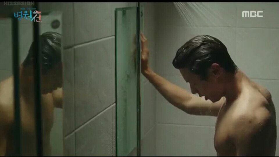 DKdw1yWV4AA5wF0.jpg:large