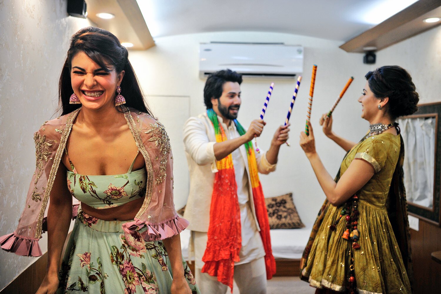 Image Jacqueline Fernandez Beautiful Actress | iiQ8 Hot Heroine Bollywood