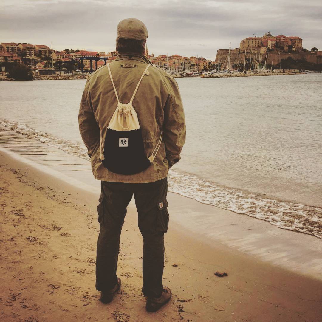 #Exploring #Corsica with our #brandnew #YogaBag. 

und-los.ch/yogabag

#exploretocreate #seaside #dowhatyoulove #traveltheworld #undlos