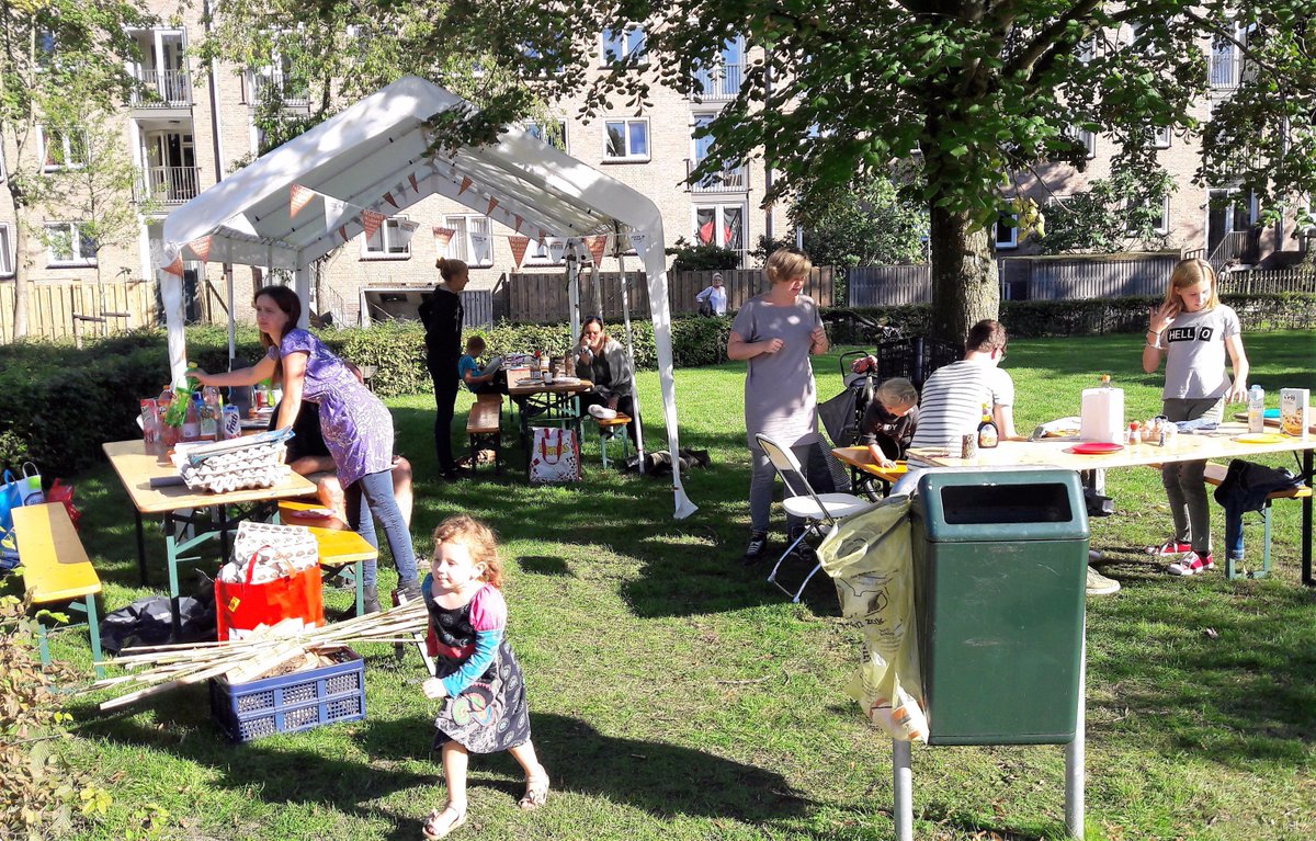 Zon, leuke mensen, spelen, tuinieren, muziek maken, klussen, knutselen, eten. Topdag gehad! Zie hier de fotos  tinyurl.com/yaucwgkn