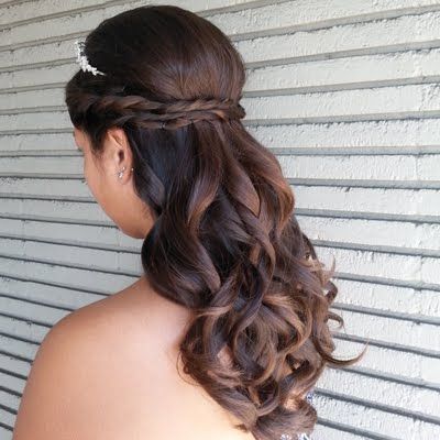preendotme's tweet photo. Channel romantic elegance with this beautiful #twistedbraid #halfupdo by Amanda P. #DIY with her #musthaves here https://t.co/RpwcHmxxcT https://t.co/4Oc4TXokms
