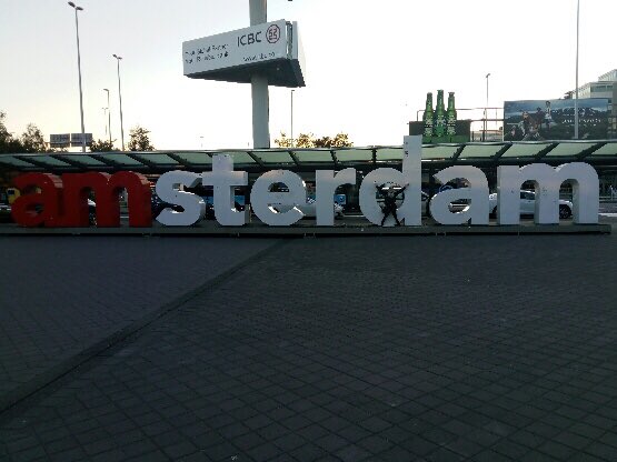 allydfontaine's tweet photo. #amsterdam is always a pleasure! It's the most unique blend of all different living ideals. And somehow it all flows together. https://t.co/ubXKAMvht3