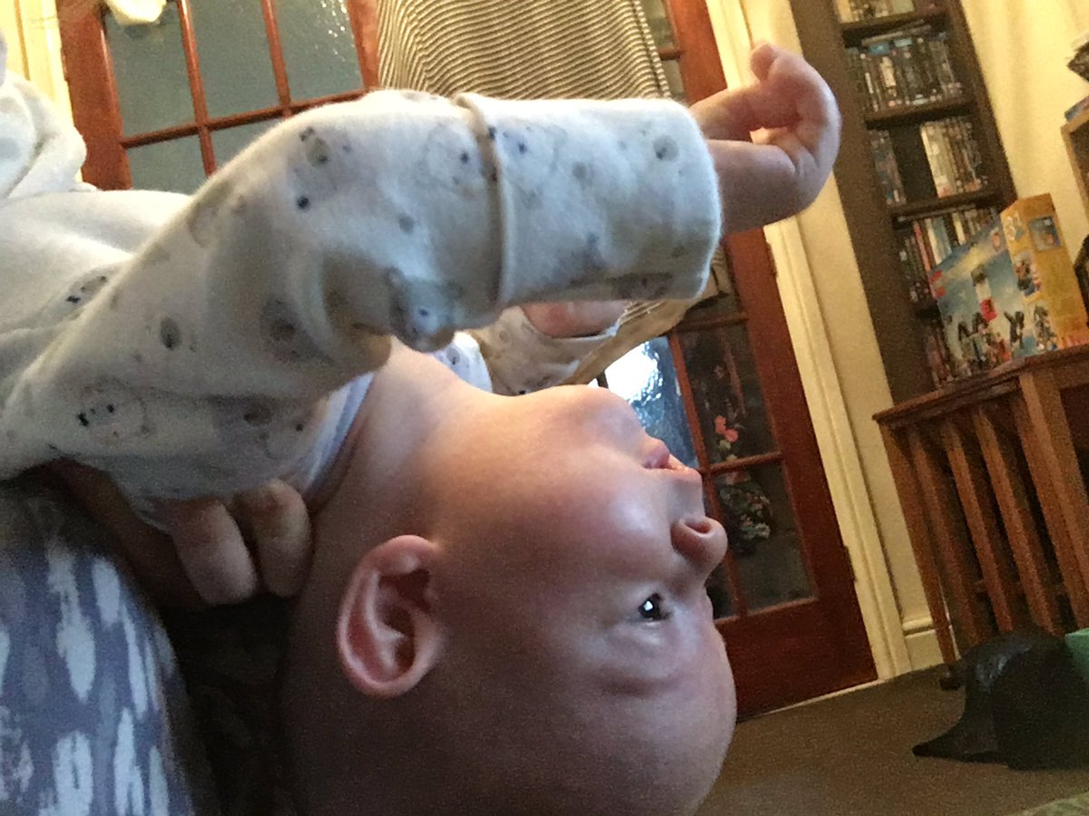 rianbb's tweet image. Anything for a better view of the city goals #bornandbredblue @ManCity @BBCMOTD