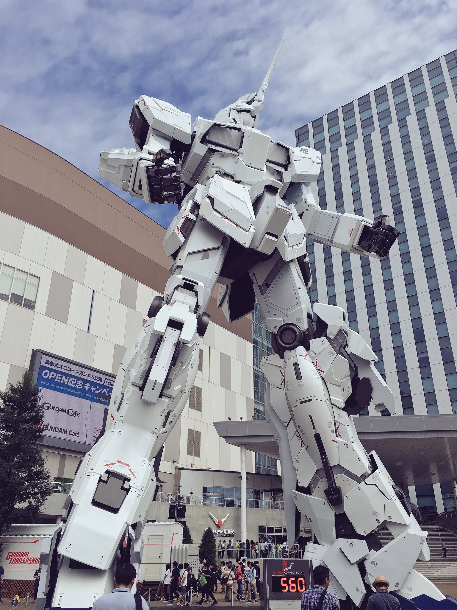 O Xrhsths ゆかりん Sto Twitter この角度好きだわー やっぱりユニコーンガンダムかっこいい ユニコーンガンダム立像 ユニコーンガンダム ガンダムuc ガンダムユニコーン お台場 ダイバーシティ ユニコーンに乗りたい ニュータイプに