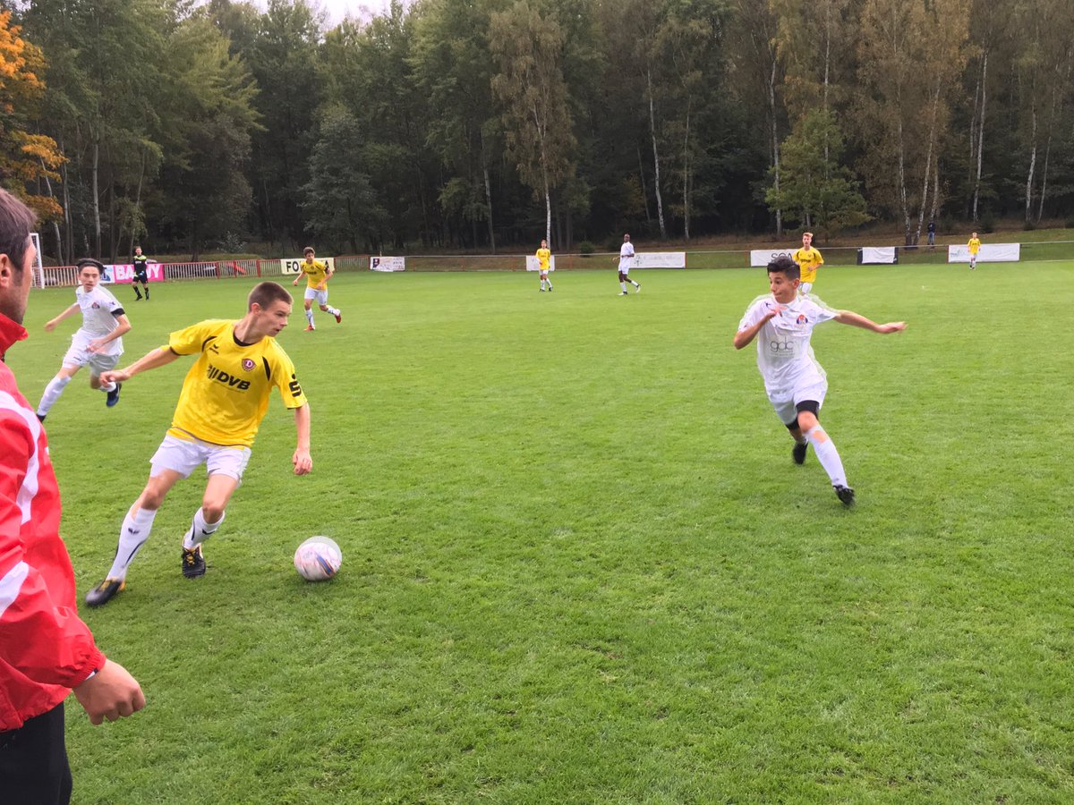 SGD_FKUsti_2015's tweet photo. #SGDU16 | #Albim Cup 2017 🏆 | 2.Tag | #SG Dynamo Dresden - #Bonnyrigg White Eagles (AUS) 2:1! 💪🏼👍🏻 Starke Leistung! #2Länder2Sprachen 🇨🇿🇩🇪 https://t.co/t0RutGcXU6