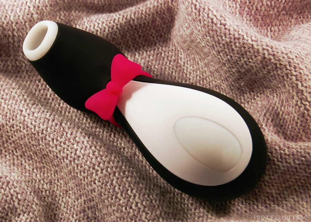 ajb_ero's tweet photo. De Penquin Satisfyer. Te leuk om niet in je nachtkastje te hebben liggen, orgasmes vrijwel gegarandeerd https://t.co/fflhDpeYez #vibrators https://t.co/0WU36CHPEB