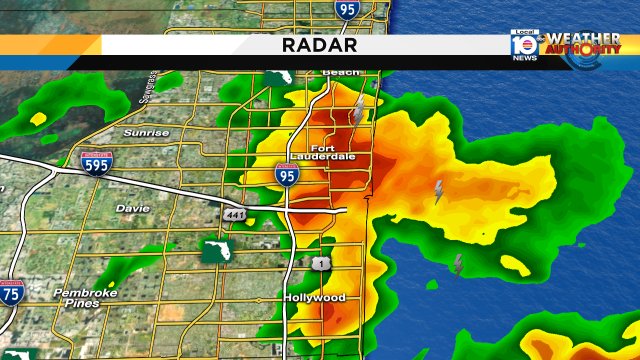 #Storm located over E. Broward with 35mph wind gusts & heavy rain extends over the ocean, waterspouts possible #FLL https://t.co/SdZF4H4C7j