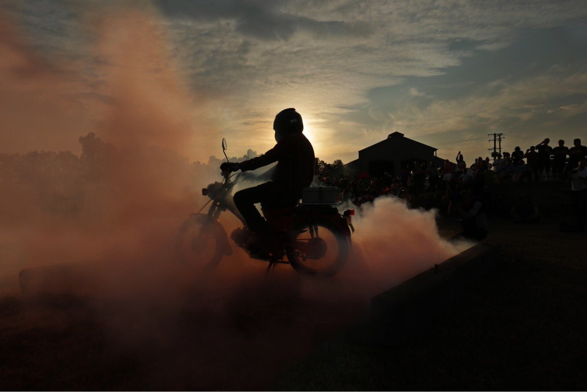 Simone De Peak tweet media