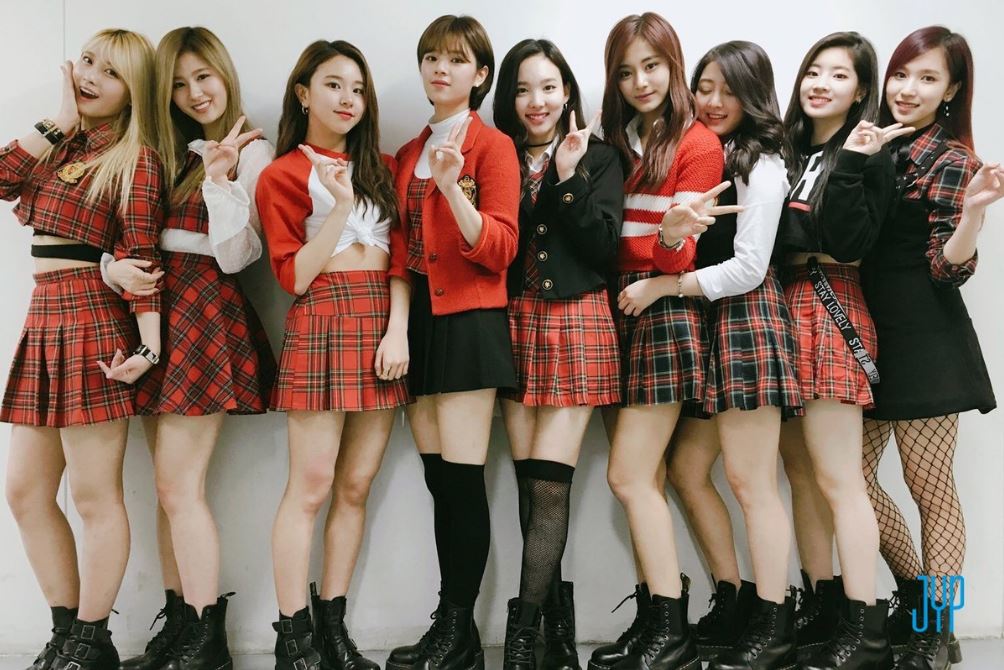 Jyp entertainment группы. JYP. JYP группы. JYP Entertainment.