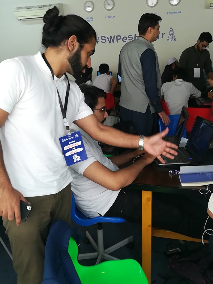 SWPeshawar's tweet photo. Team #Vardrobe are working on their financials and figuring out their presentation. #SWPeshawar https://t.co/Nlyjky5jFJ