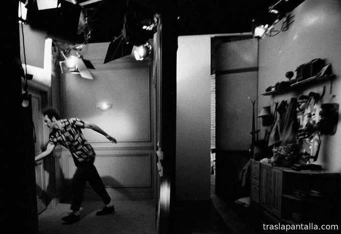 En el set de 'Seinfeld' https://t.co/J0FymSLIDh https://t.co/rAde9MyPNT<a href="/tag/behindthescenes"class="tags"><span>#behindthescenes</span></a><a href="/tag/movies"class="tags"><span>#movies</span></a><a href="/tag/cine"class="tags"><span>#cine</span></a>