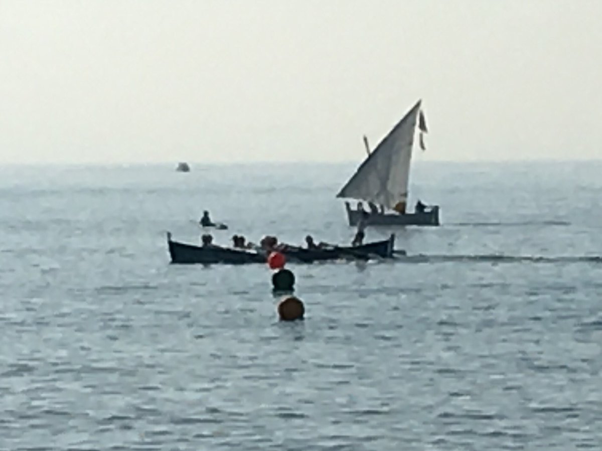 Esports_bdncom's tweet photo. El @CNBadalona campió de #Catalunya amb el veterà masculí a #Cambrils 💪🏻👏🏻🔝#campionatcatllagut2017 #REMaREM @RemCNB 🎥🚣🏻♀️📺Felicitats!😃 https://t.co/wGRtYN8JwK