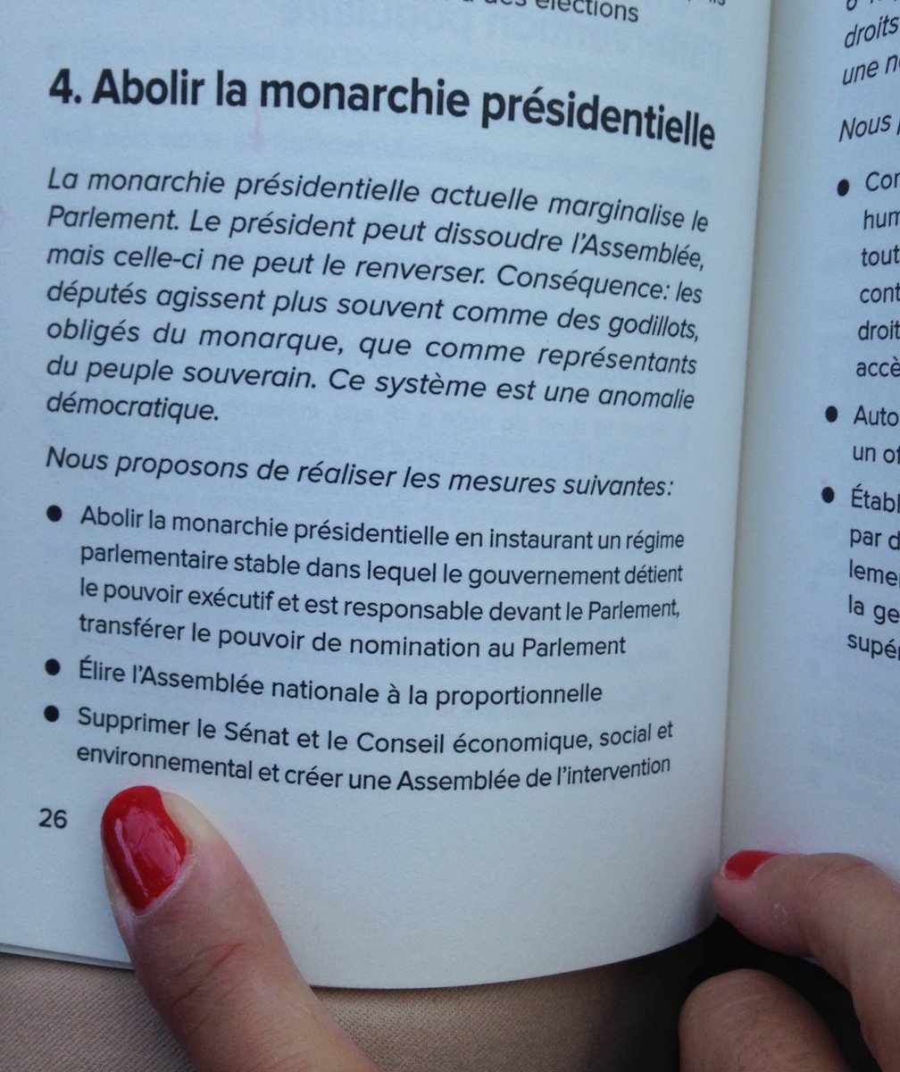 SPereira64600's tweet photo. De retour de Paris Bastille direction Pau où je vais voter #Senatoriales2017 #Sénat cette chambre qu'il faut aussi dégager!@InsoumisAngloys https://t.co/lEbOOb9MFF