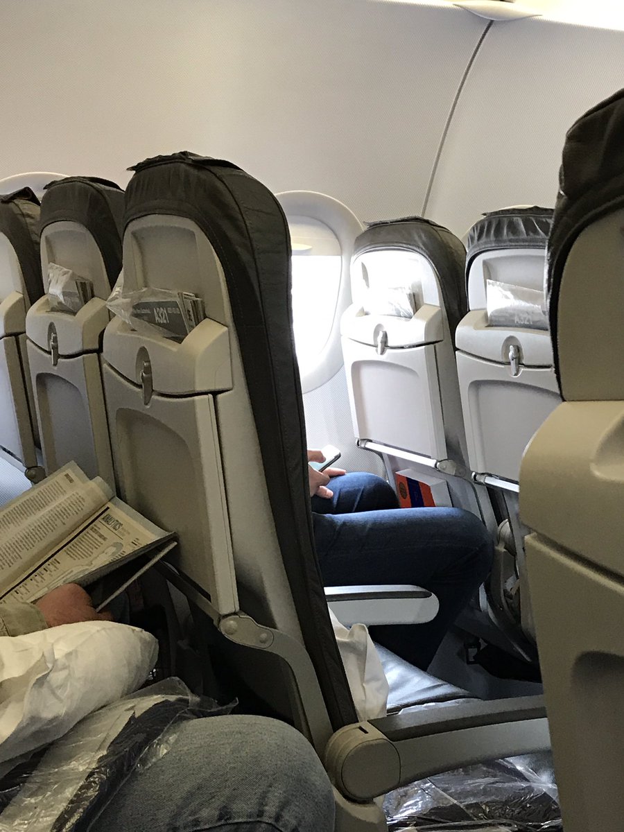 polypadron's tweet photo. Who in @lufthansa had  he balls to state this as "business class" standard... ? #ripoff #PriceGouging https://t.co/GcB7NMjr5j