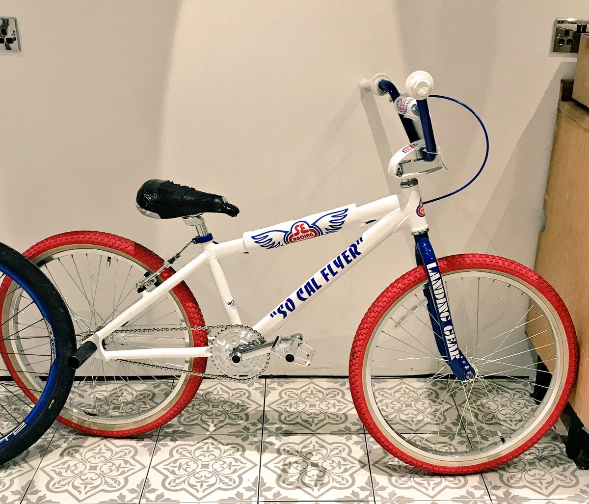 When dedication and determination pays off..thrilled for H to be gifted this! <a href="/EdwardesCycles/">EdwardesCamberwell</a> thank you 🙌🏼