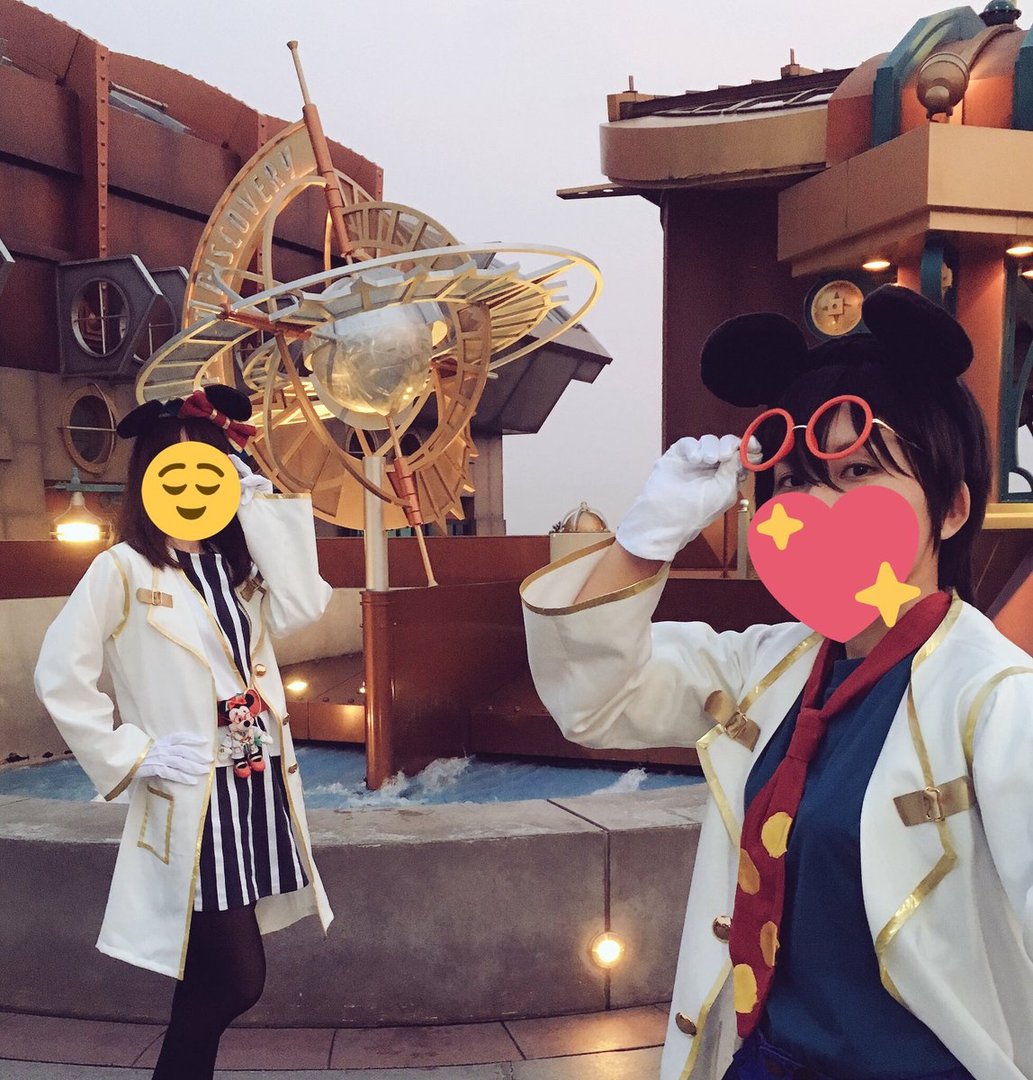piyori_doll's tweet photo. めっちゃ親切なキャストさんにご協力いただいて、メインビジュアルを再現(*´◒`*)
アクアトピア前は人通り多くて諦めてズンの上で(笑)
ピンのはインした時の。
#TDS16th
#Dハロ仮装2017
#Dハロ仮装 https://t.co/xB93PYkUZV