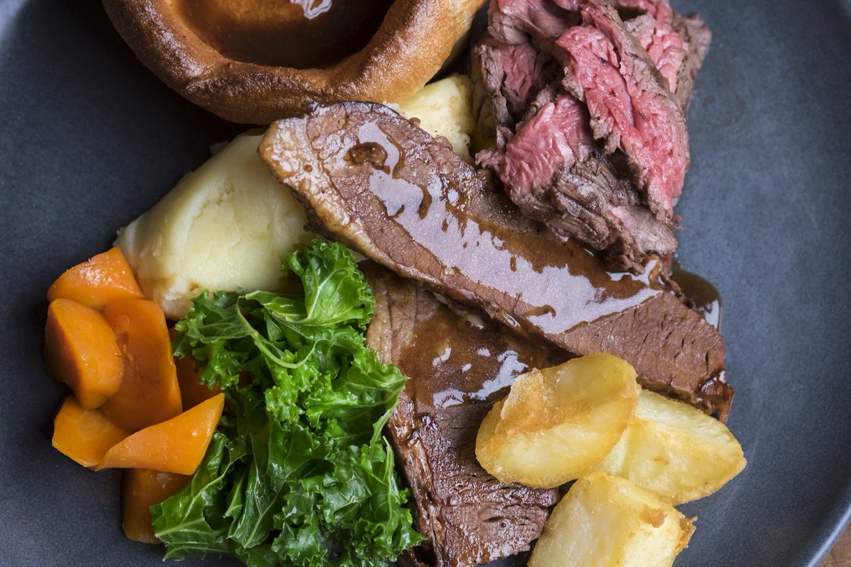 What’s the first thing you think of on a #Sunday? Probably a #Roast at Porter &amp; Rye, 2 courses for just £20 or 3 for £24. Served 11am-5pm.
