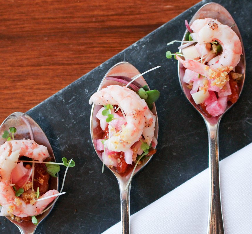 RestoDecca77's tweet photo. Chaque bouchée est une explosion de saveur. 🍤 #Decca77 https://t.co/ByMOKON3Ma