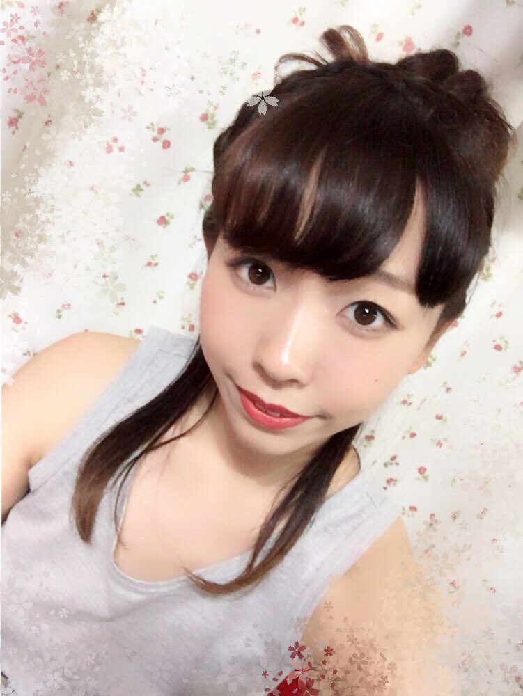 O Xrhsths ミハラユイ Sto Twitter 今日は成人式の前撮りしてきたよ O W O 髪型はあんみつ姫風にしてもらったのよ 小田原城改装式の時に振袖着たの思い出した T Co Gndiecn3yg Twitter