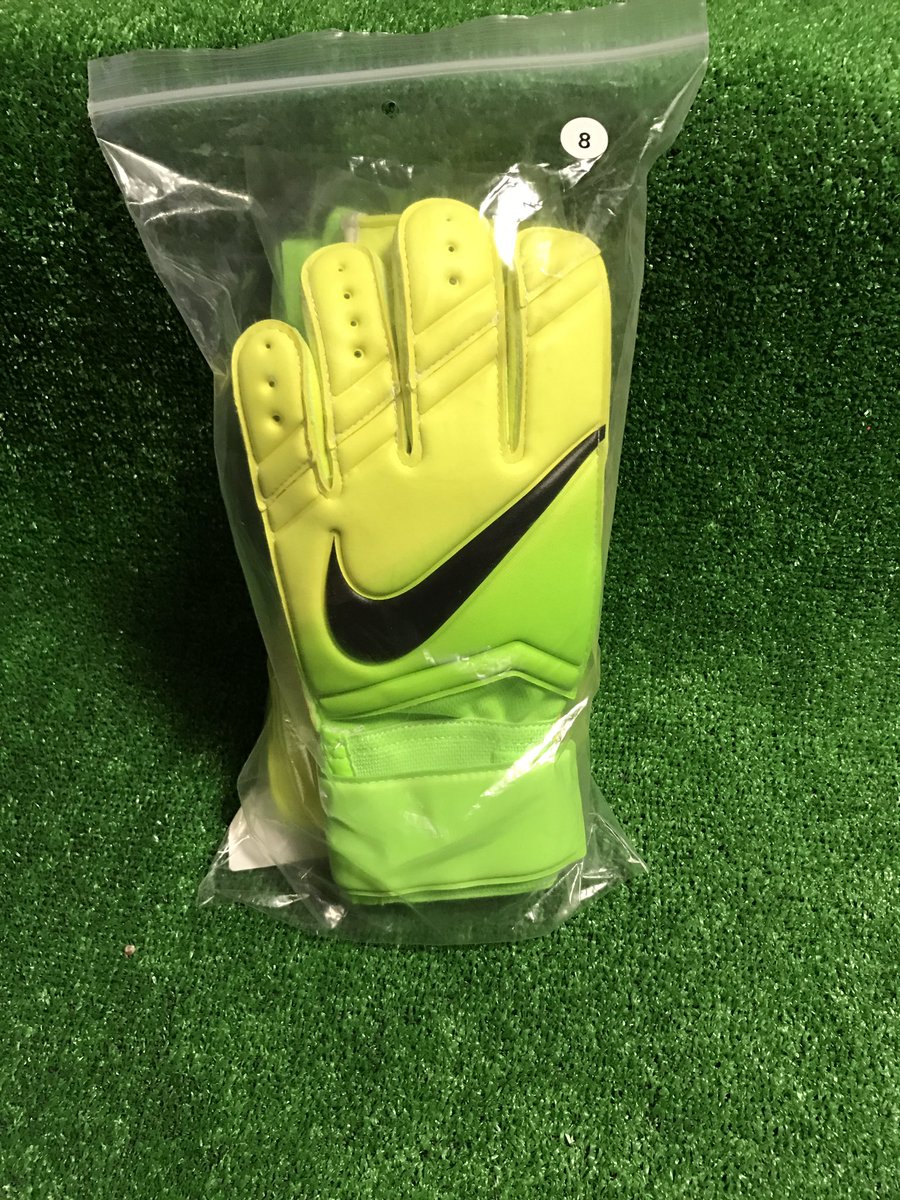 It サッカースパイク Twitterren 今回購入したキーパーグローブは ナイキ ガンカット プロモ を購入しました テンション上がりました It サッカースパイク Twitterren 今回購入したキーパーグローブは ナイキ ガンカット プロモ を購入しました テンション上がりました