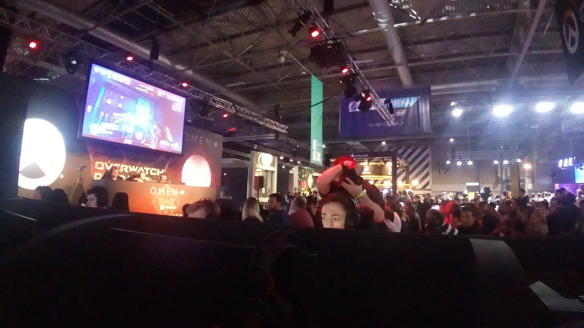 Game one is going underway for the <a href="/EGX_Esports/">EGX Esports</a> #RoadToEGX Overwatch Grand Finals

twitch.tv/egx_esports