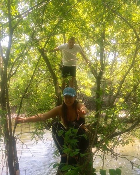 MingusTMarie's tweet photo. Clearly Justin's a better tree climber https://t.co/x4Stg6trXW