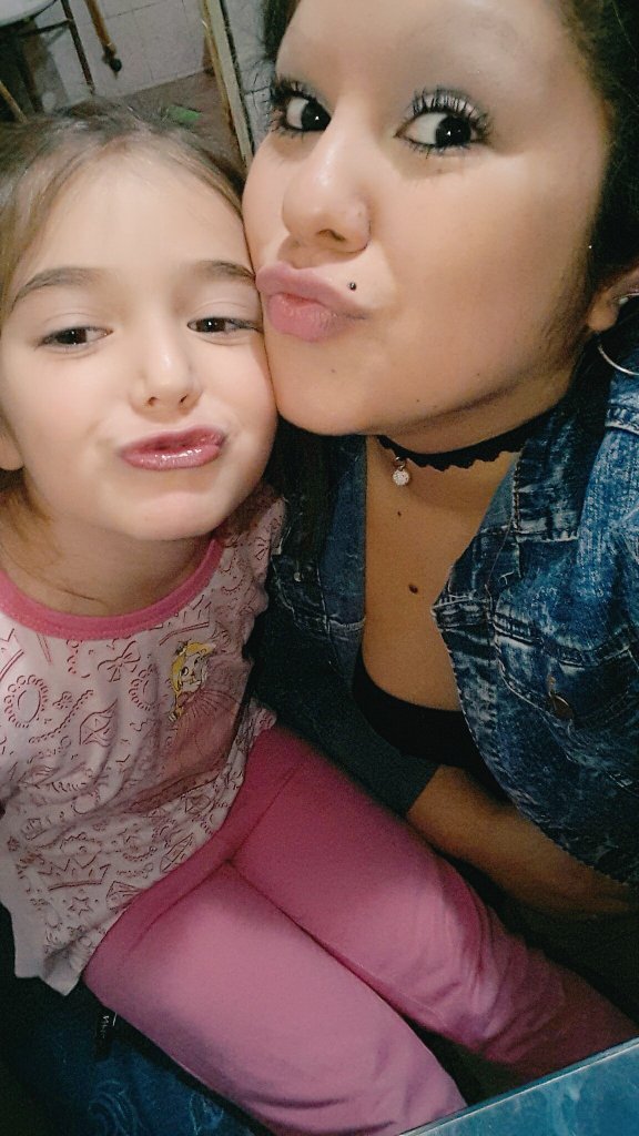 Micaelaveronic8's tweet photo. Feliz Cumple a Esta Hermosura ♡  @vanichka 
Que La Pases Lindo Soo ♡ https://t.co/SwWOwQDfoX