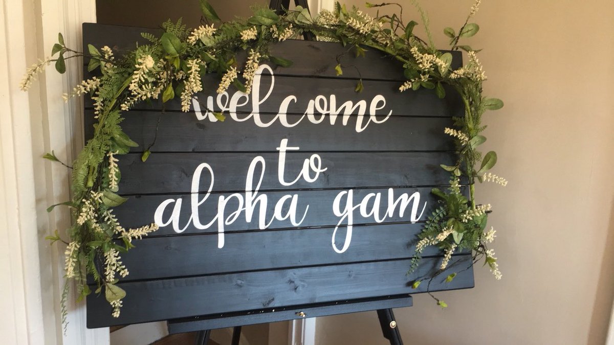 emma25582784's tweet photo. I ran home to my sisters!!!! @ECUAlphaGam #foundingsisters https://t.co/yXR9jtp5qh