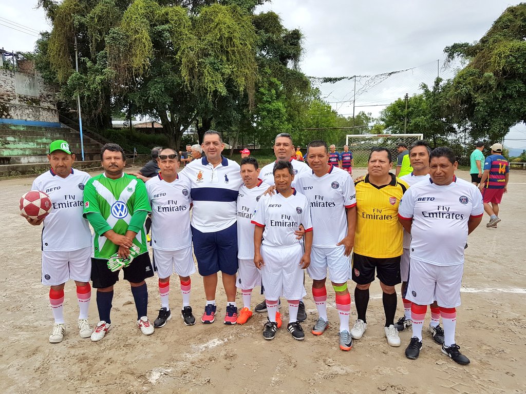 ARENA_Cuscatlan's tweet photo. Diputado Alberto Romero en inauguración de torneo de Papi Fútbol #ADEPAF https://t.co/mLL5GECPev