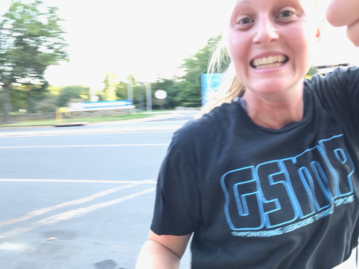 SportandPeaceUT's tweet photo. #TeamCSPS out early this morning for the #SuperH5K to support our friends at @MedStarWHC! 🏃🏻🏃🏼♀️🙌🏼 https://t.co/q7DJzpVZUM