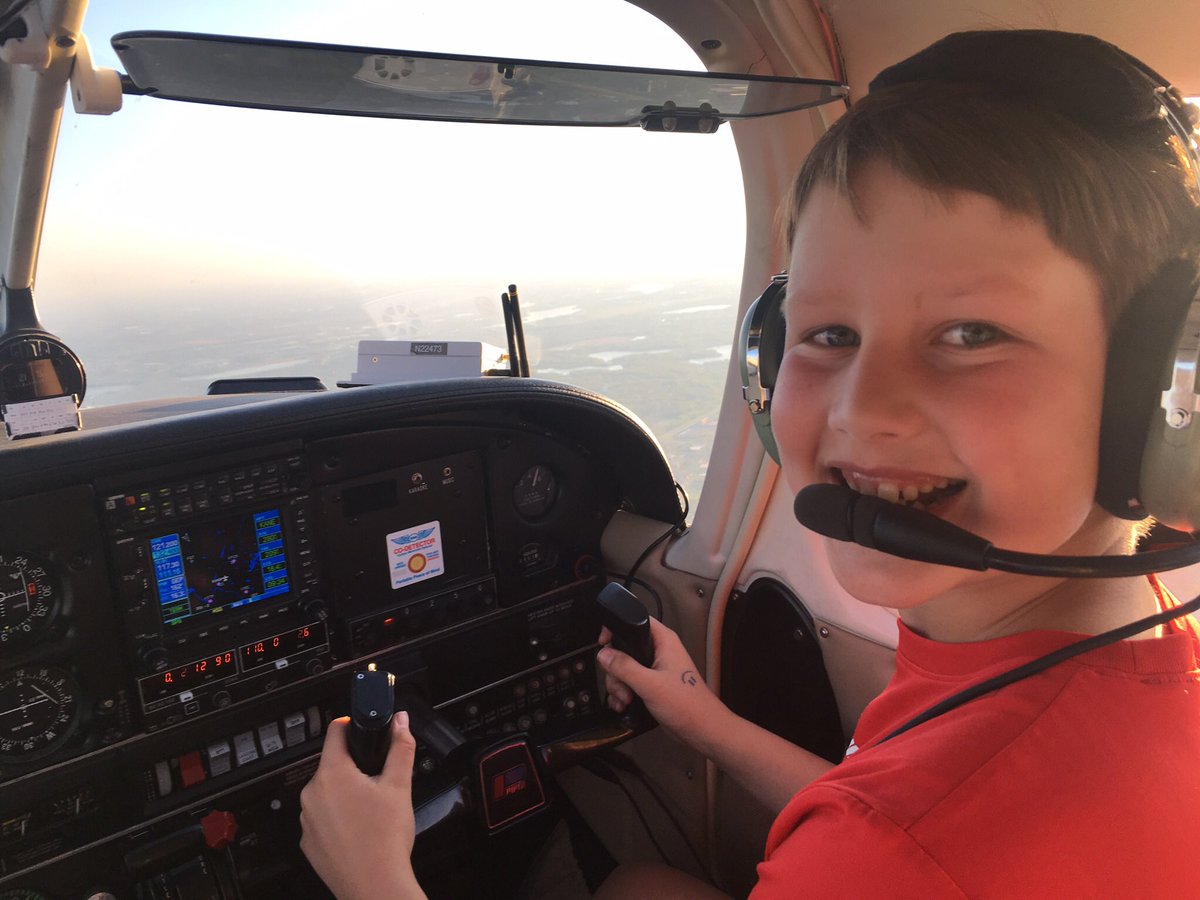 pboyydee's tweet photo. Spending time with and sharing the beauty of aviation with my son! @steveo1kinevo #BoseA20giveaway https://t.co/iCbbxYEatn