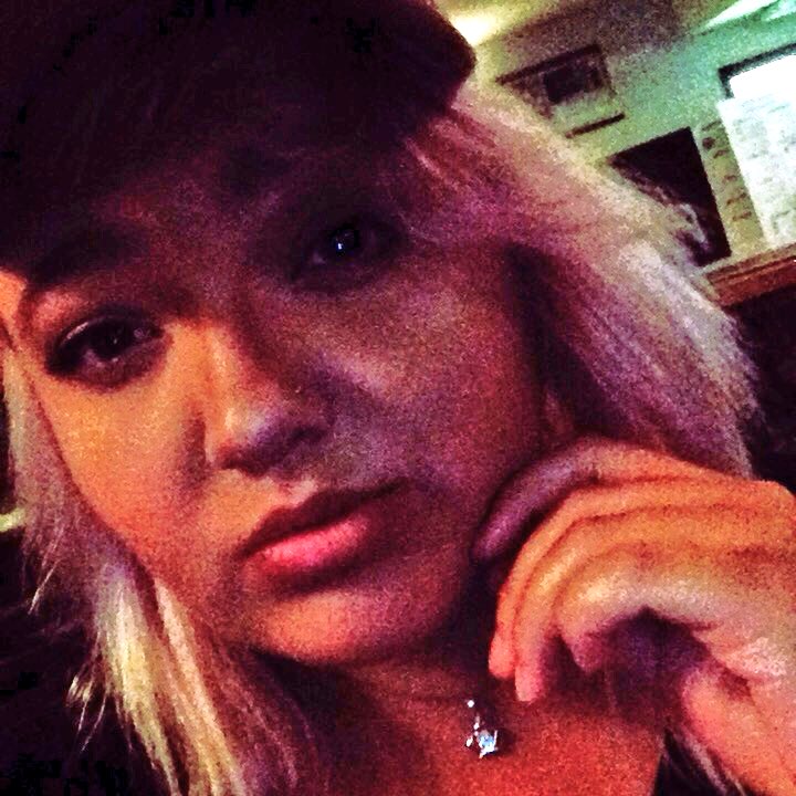 Amberrrrr12's tweet photo. #NewProfilePic https://t.co/Fb20NGeLDg